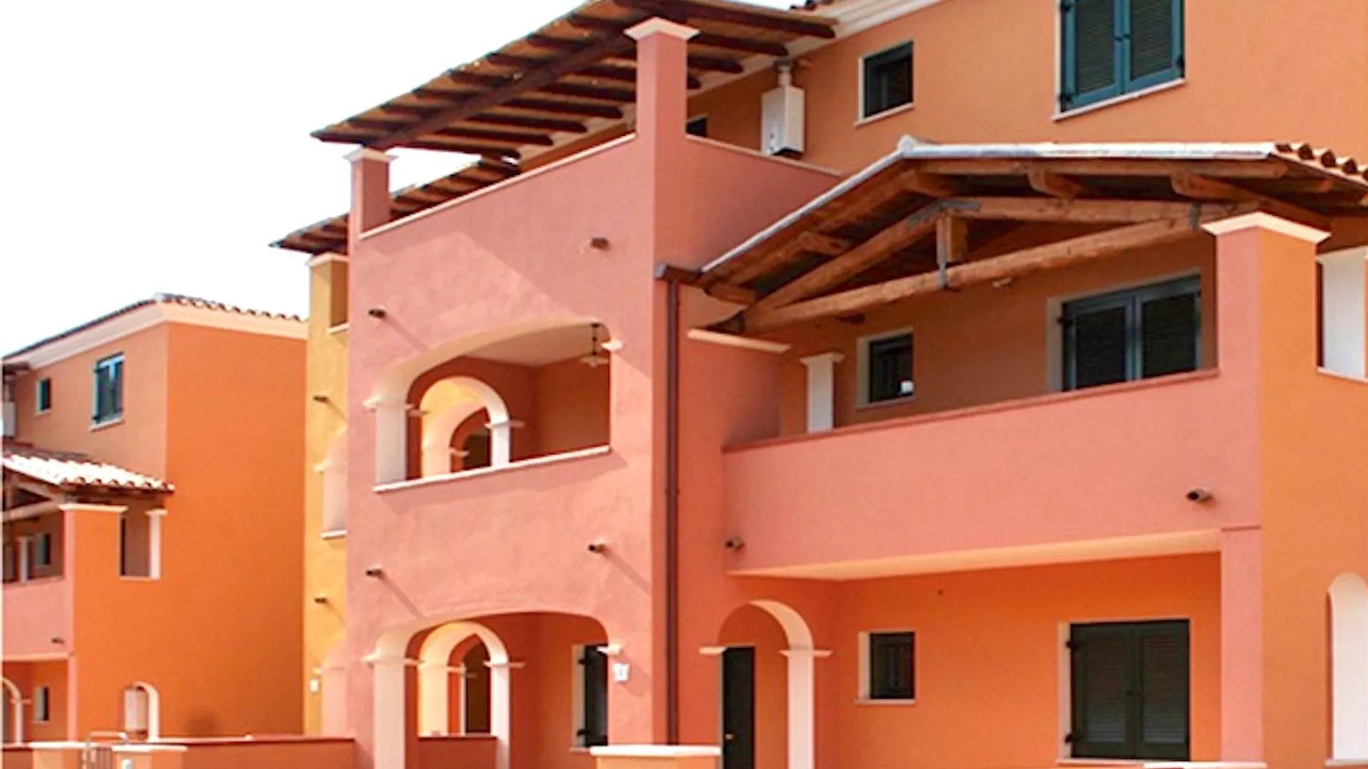 Isa-Apartments With Air Conditioning In Sos Alinos Orosei 0*,
